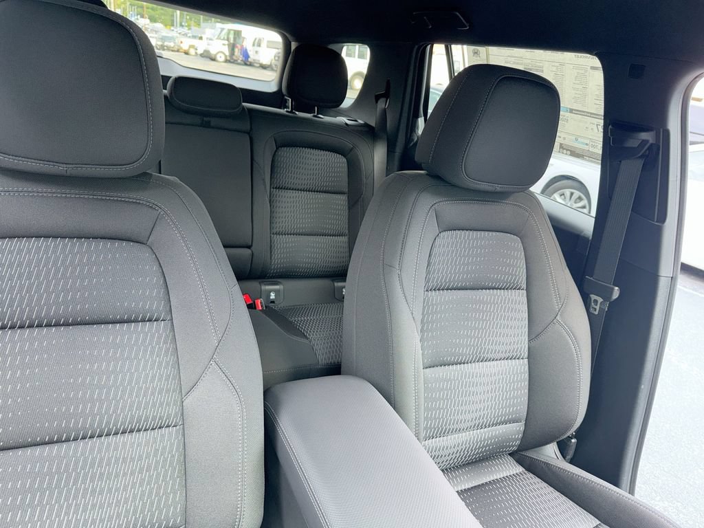 New 2027 Chevrolet Equinox LT w/ Safety and Technology Package FWD image 34