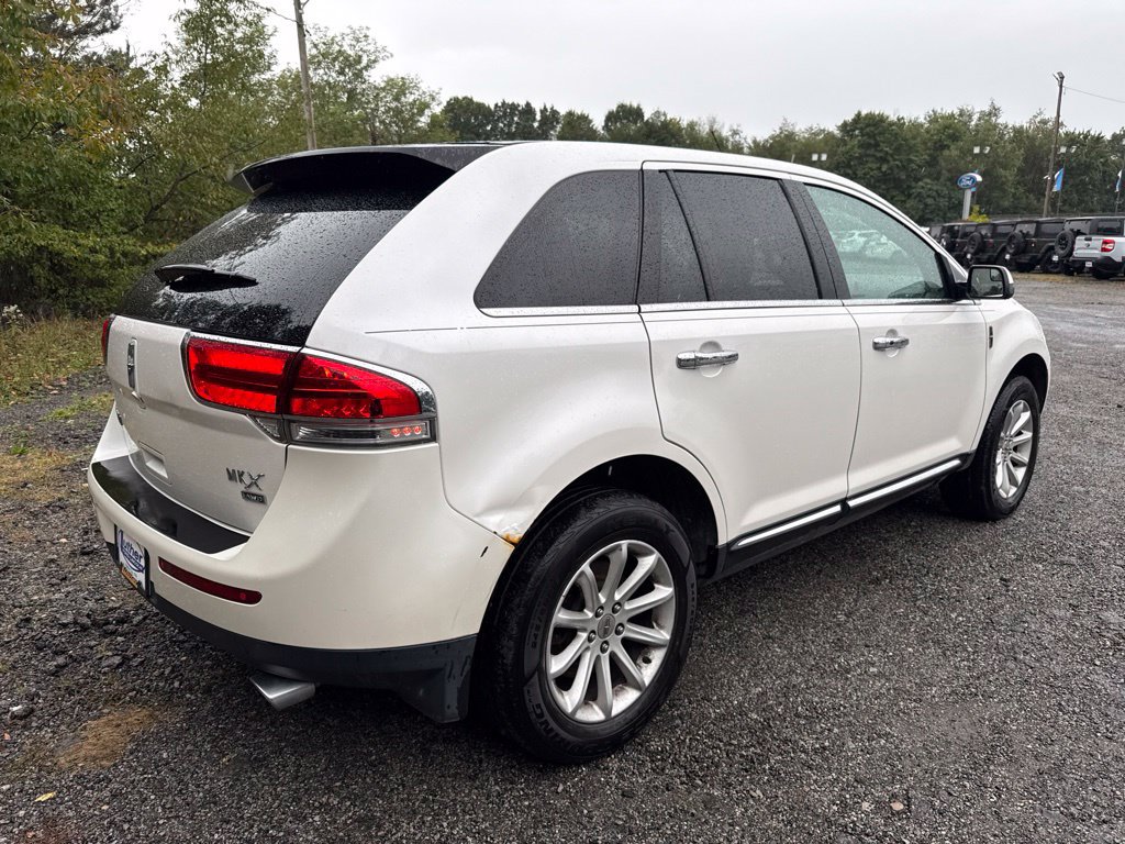 Used 2011 Lincoln MKX AWD w/ 101A Rapid Spec Order Code image 7