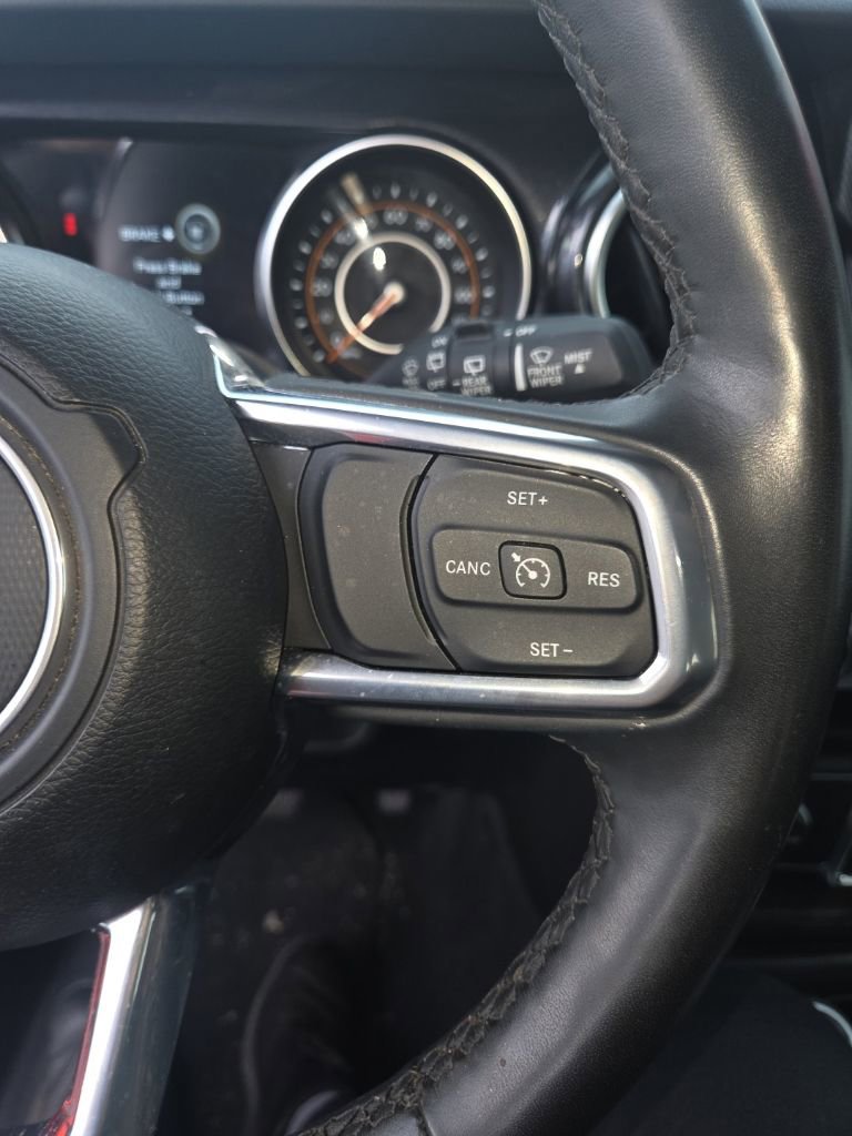 Used 2023 Jeep Wrangler Unlimited Sahara AWD/4WD image 16