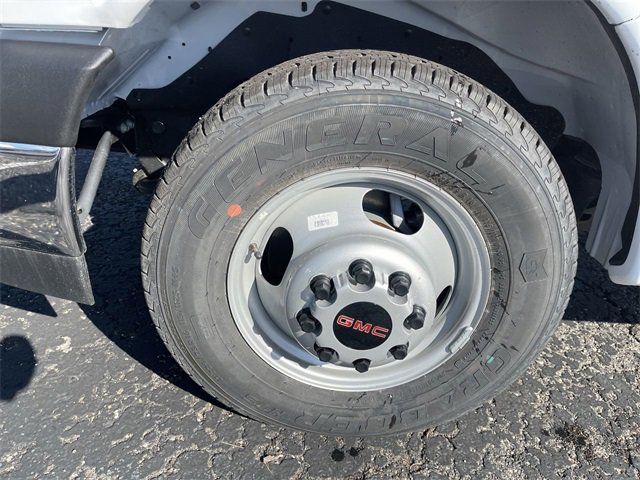 New 2025 GMC Savana 3500 Extended w/ Power Convenience Package image 5