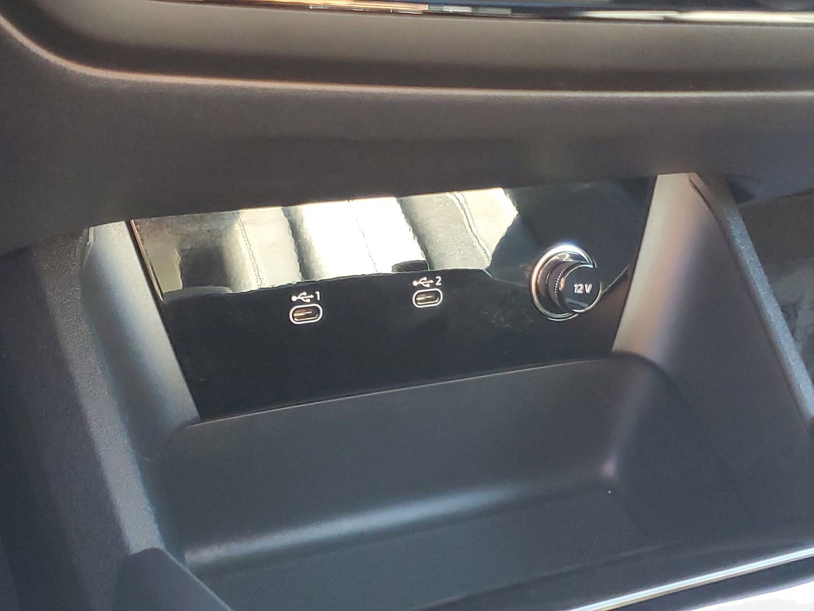 Used 2025 Audi Q6 e-tron Premium w/ Convenience Package image 29