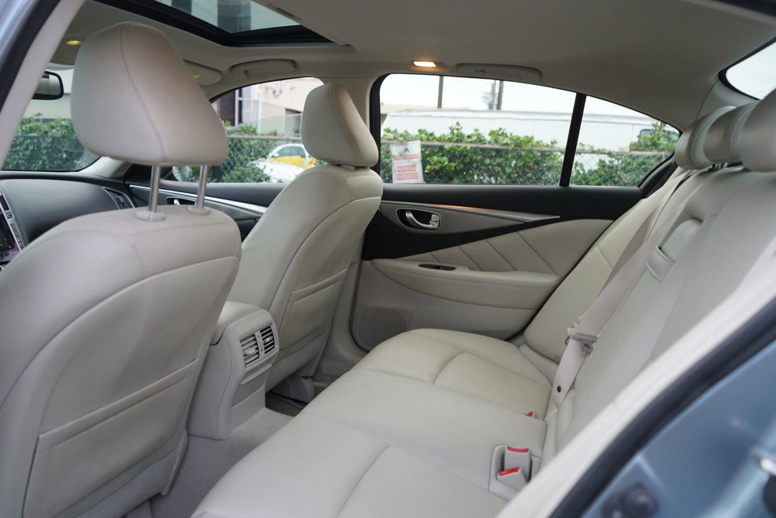 Used 2015 INFINITI Q50 Premium w/ Navigation Package image 13