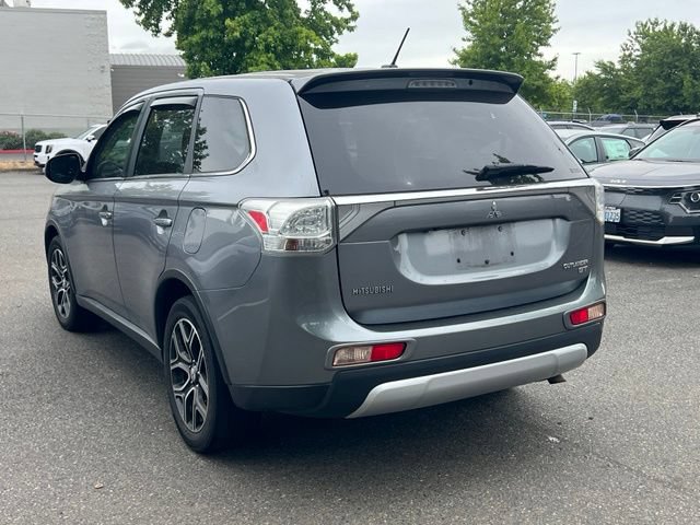 Used 2015 Mitsubishi Outlander GT AWD/4WD image 9