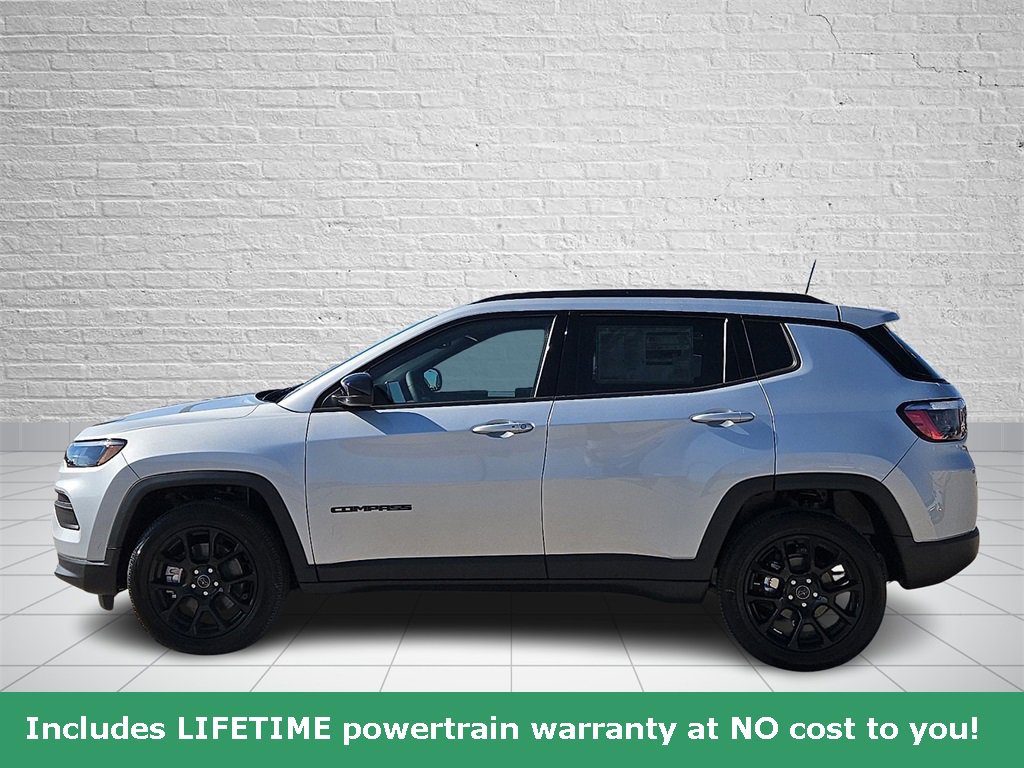 New 2026 Jeep Compass Latitude image 2