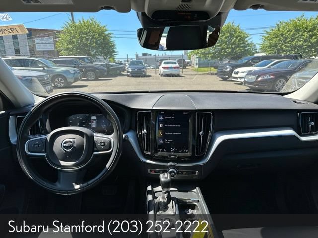 Used 2018 Volvo XC60 T6 Momentum w/ Vision Package AWD/4WD image 10