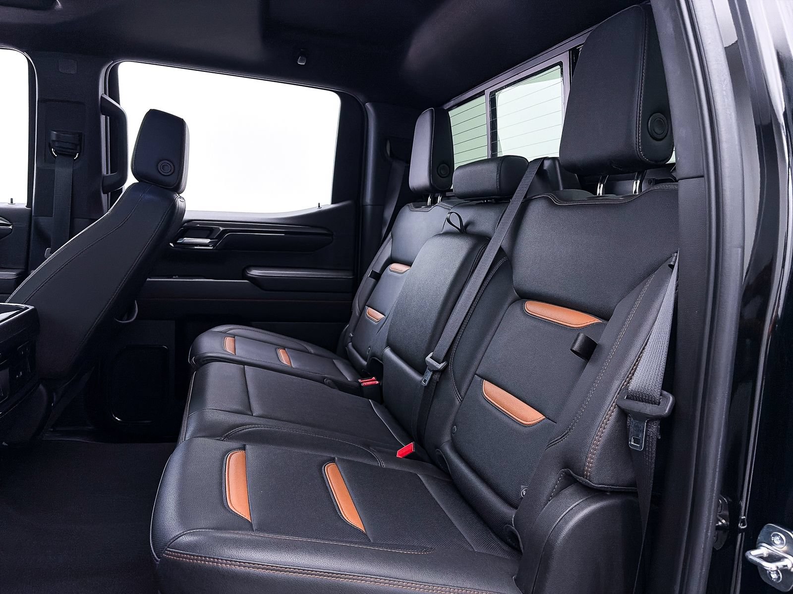 Used 2024 GMC Sierra 1500 AT4 w/ Technology Package AWD/4WD image 41