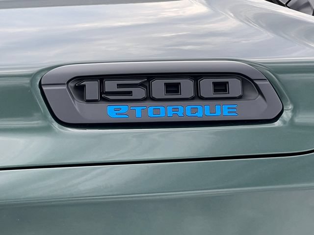 New 2027 RAM 1500 4x4 Crew Cab image 2