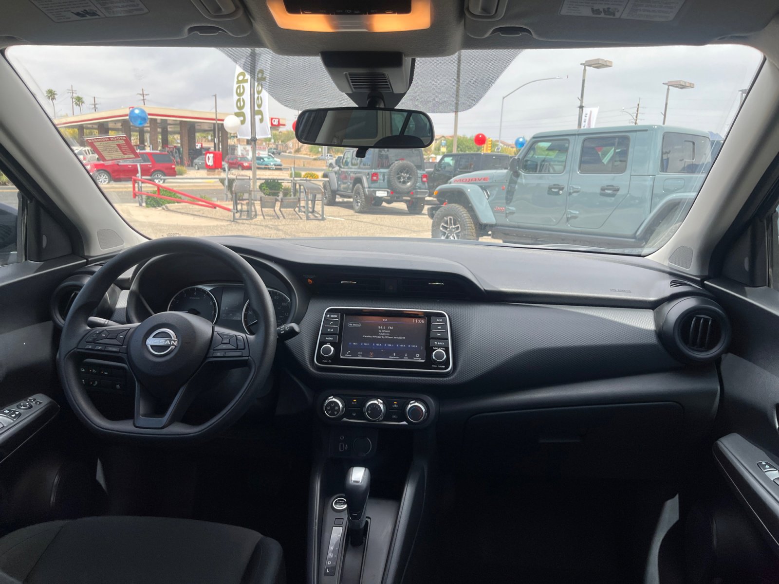 Used 2025 Nissan Kicks Play S image 20