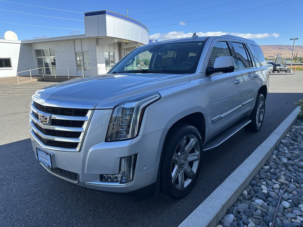 Used 2020 Cadillac Escalade Luxury image 9