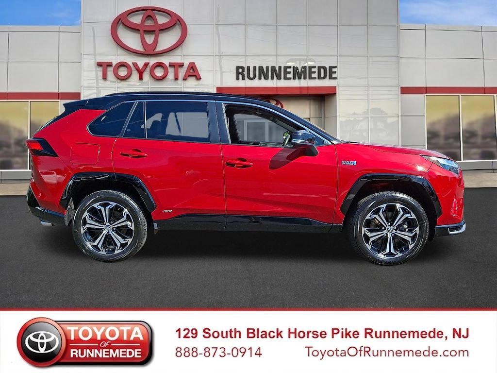 Certified 2023 Toyota RAV4 XSE w/ Weather Package AWD/4WD image 7