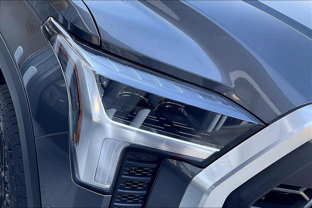 Used 2023 Toyota Tundra Limited w/ TRD Off-Road Package image 28