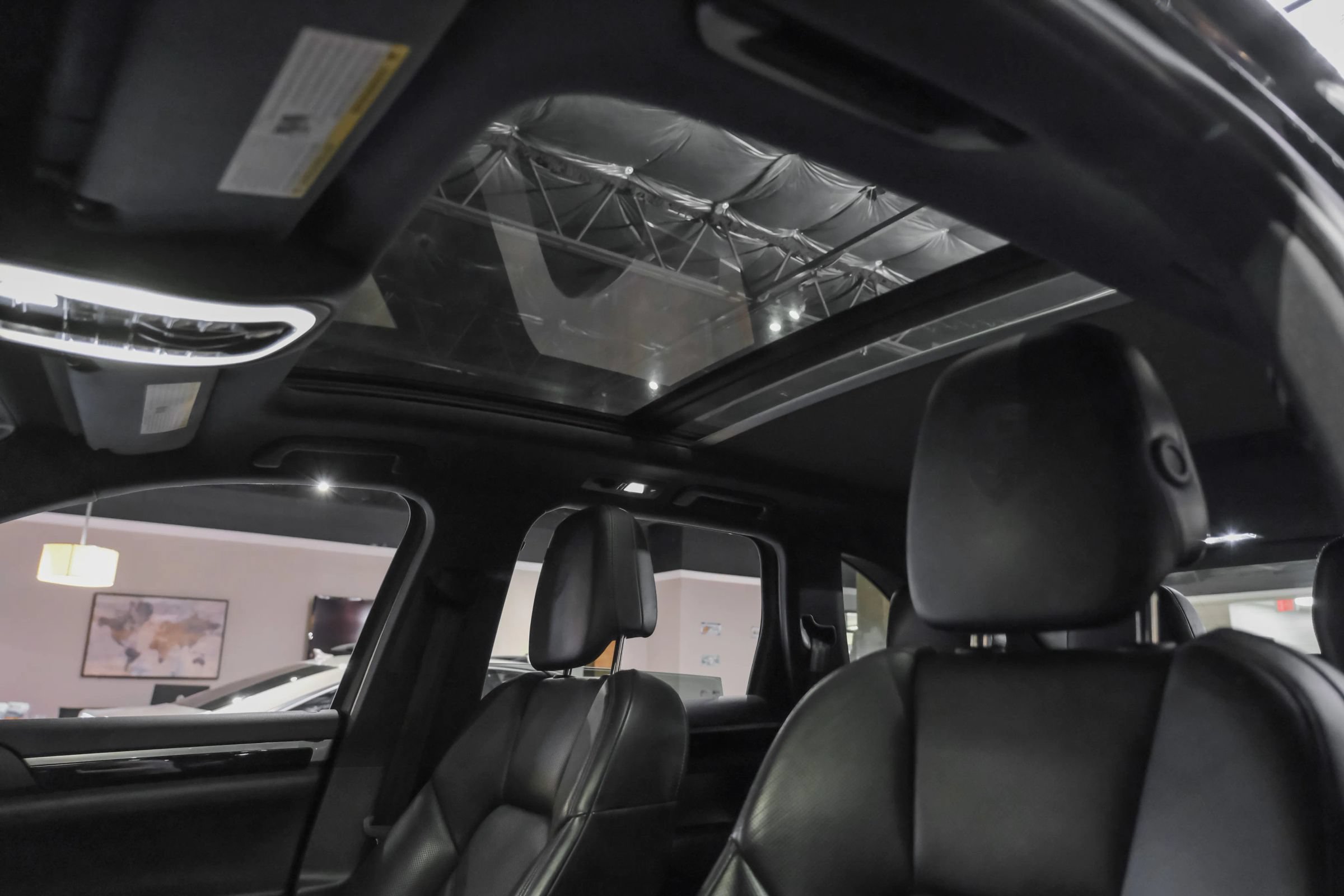 Used 2018 Porsche Cayenne AWD/4WD image 5