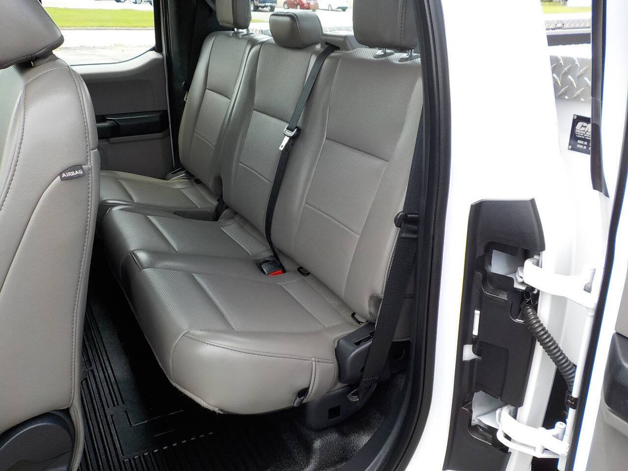 Used 2022 Ford F250 XL w/ Power Equipment Group RWD image 16