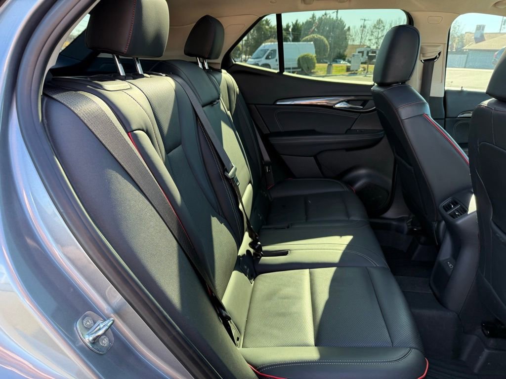 Used 2022 Buick Envision Essence w/ Technology Package II AWD/4WD image 37