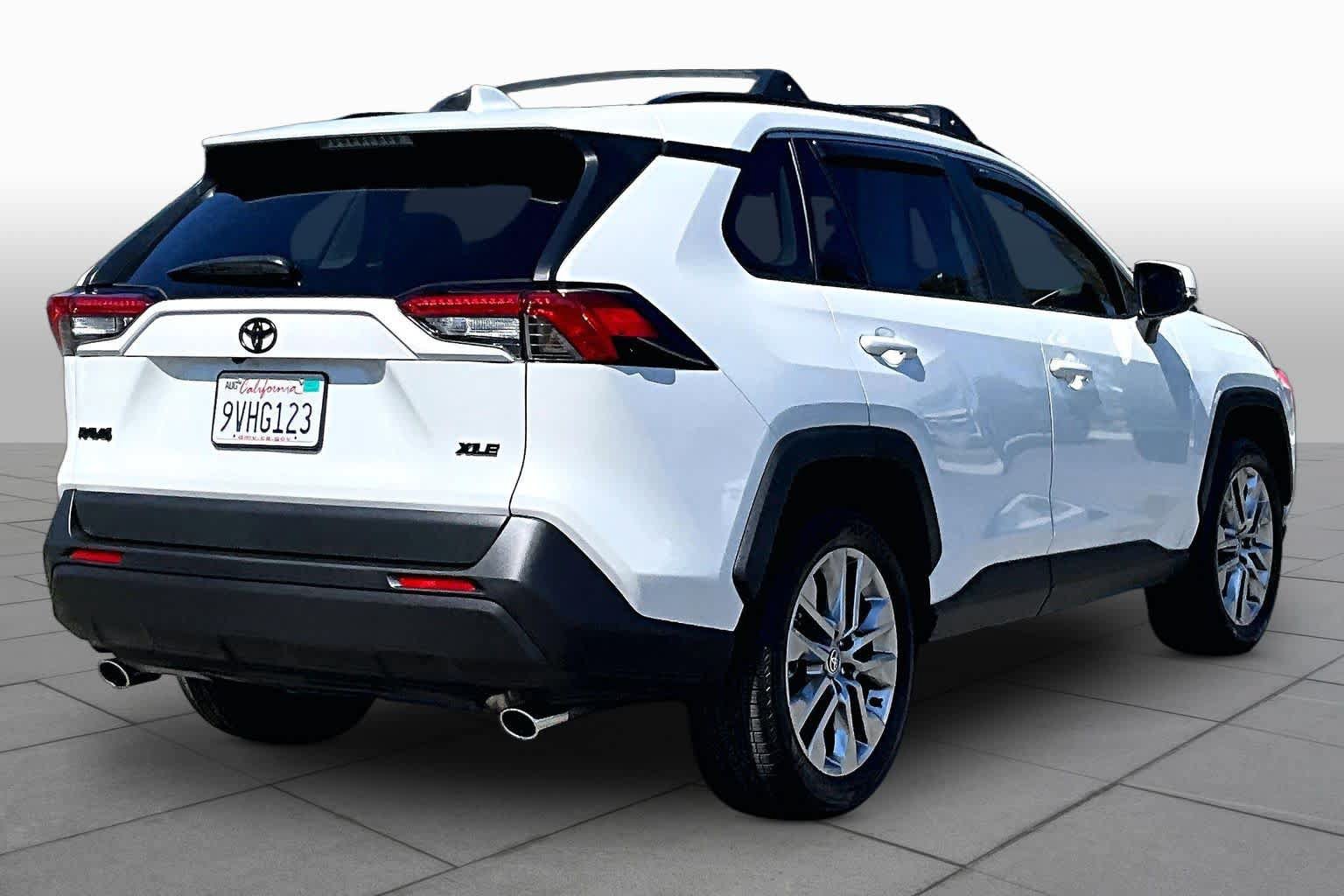 Used 2025 Toyota RAV4 XLE Premium FWD image 12