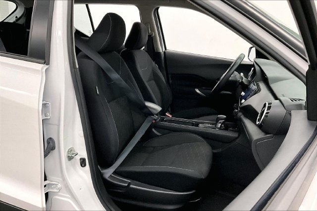 Used 2022 Nissan Kicks SV FWD image 8