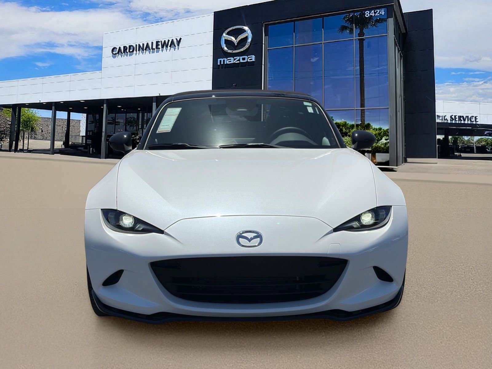 New 2026 MAZDA MX-5 Miata Club w/ Weather Package RWD image 9