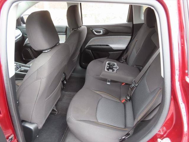 Certified 2022 Jeep Compass Sport AWD/4WD image 30