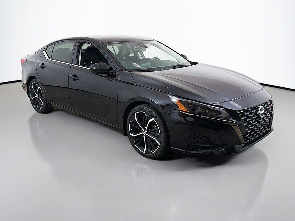 Used 2024 Nissan Altima 2.5 SR image 35