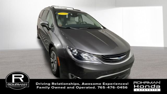 Used 2018 Chrysler Pacifica Limited w/ Advanced Safetytec Group image 3