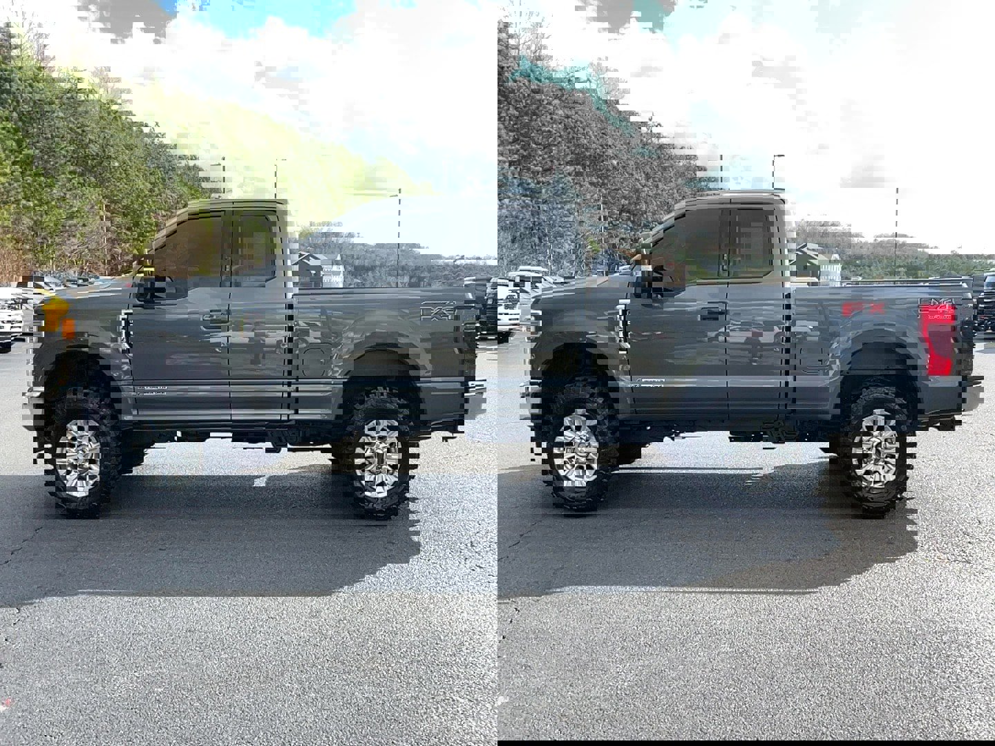 Used 2020 Ford F250 XLT w/ XLT Value Package image 8