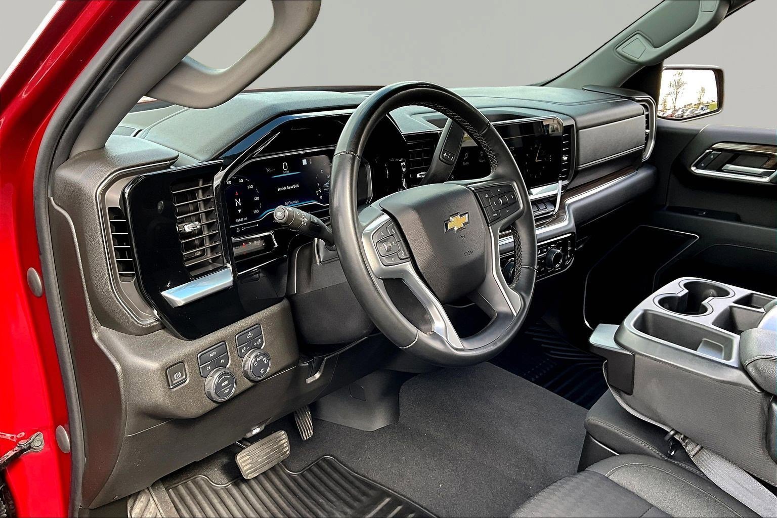 Used 2023 Chevrolet Silverado 1500 LT image 19