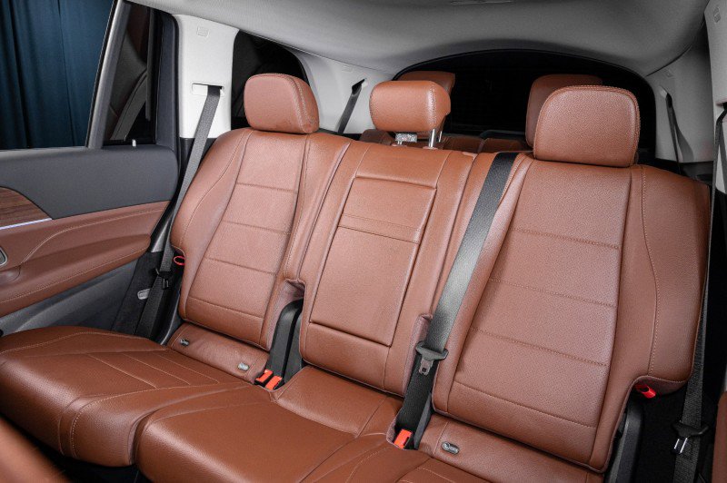 New 2026 Mercedes-Benz GLS 450 4MATIC image 29