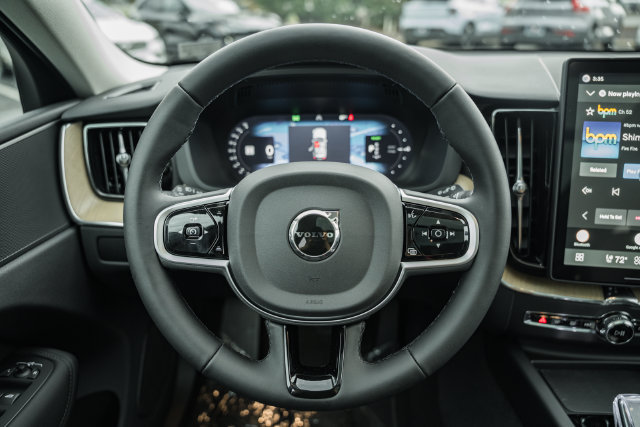 New 2026 Volvo XC60 T8 Plus w/ Protection Package Premier AWD/4WD image 30