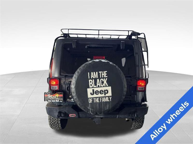 Used 2017 Jeep Wrangler Unlimited Rubicon w/ Max Tow Package image 6