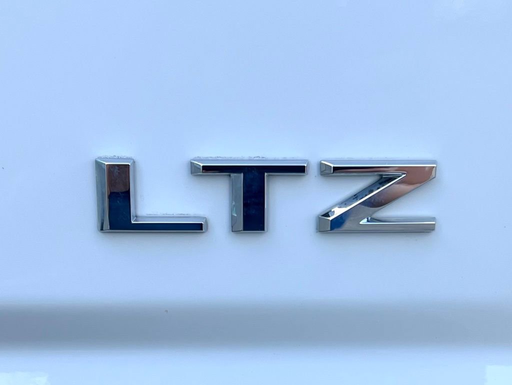 Used 2022 Chevrolet Silverado 2500 LTZ w/ LTZ Plus Package image 10