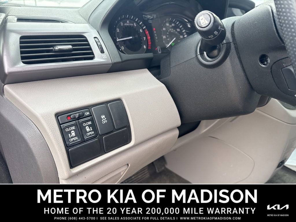 Used 2015 Honda Odyssey EX image 12