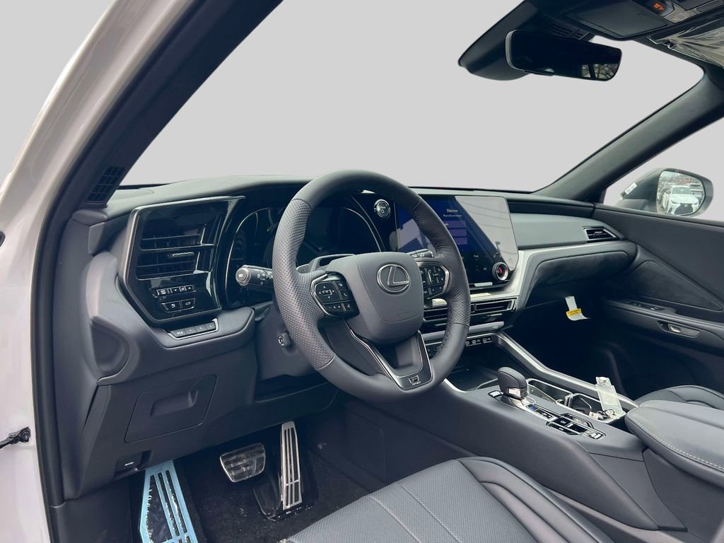 New 2026 Lexus TX 500h AWD image 17
