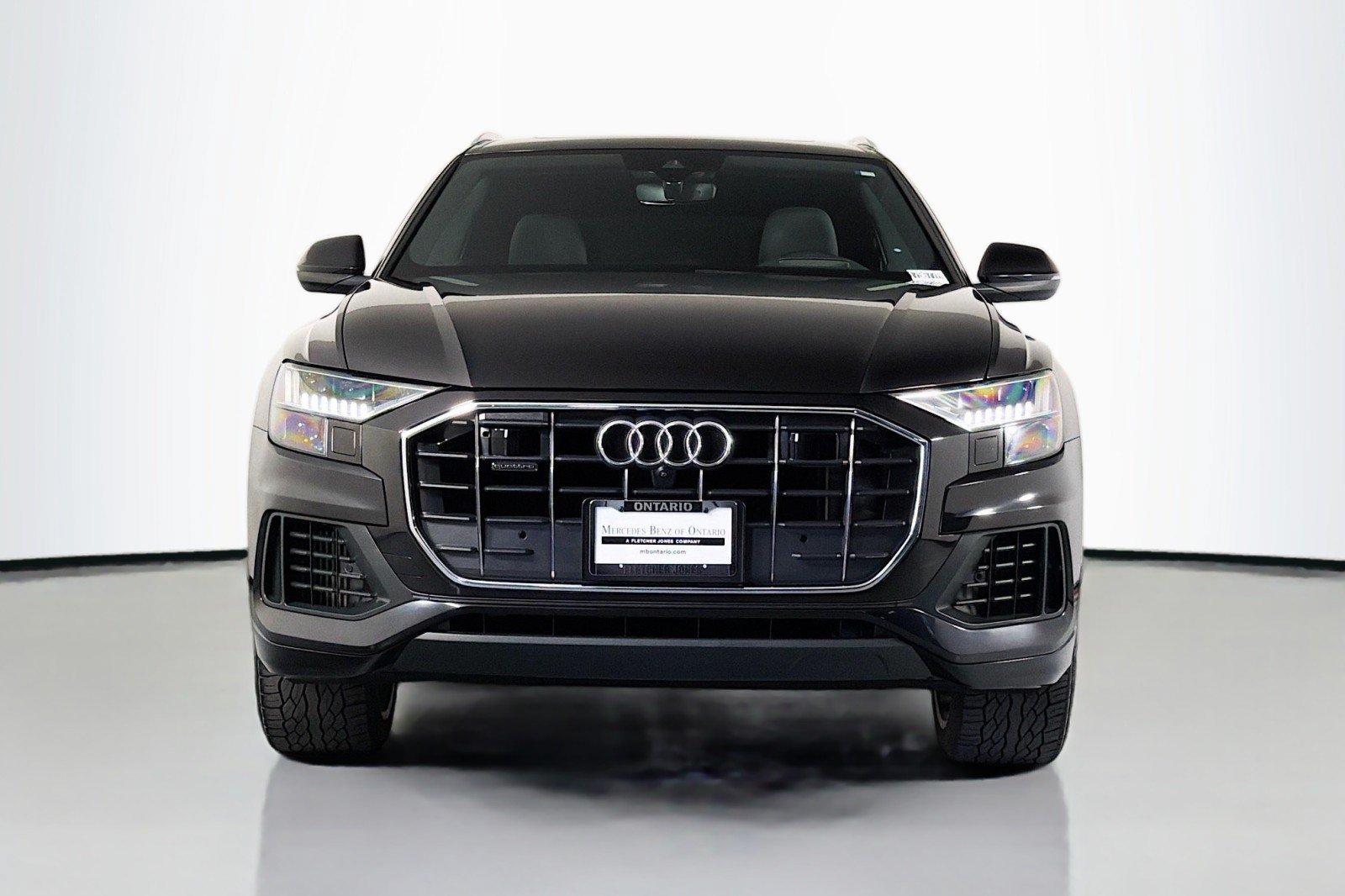 Used 2019 Audi Q8 Prestige w/ Towing Package AWD/4WD image 3