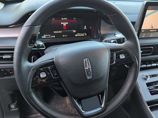 Used 2023 Lincoln Aviator AWD w/ Premium Package image 19