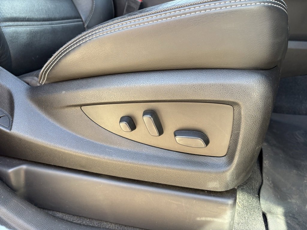 Used 2020 GMC Yukon XL Denali image 29