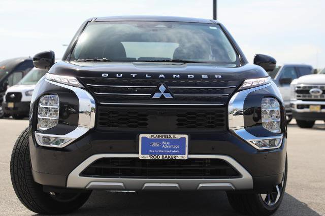 Used 2023 Mitsubishi Outlander SE AWD/4WD image 2