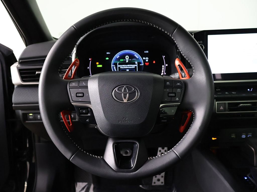 Used 2025 Toyota Camry SE FWD image 37