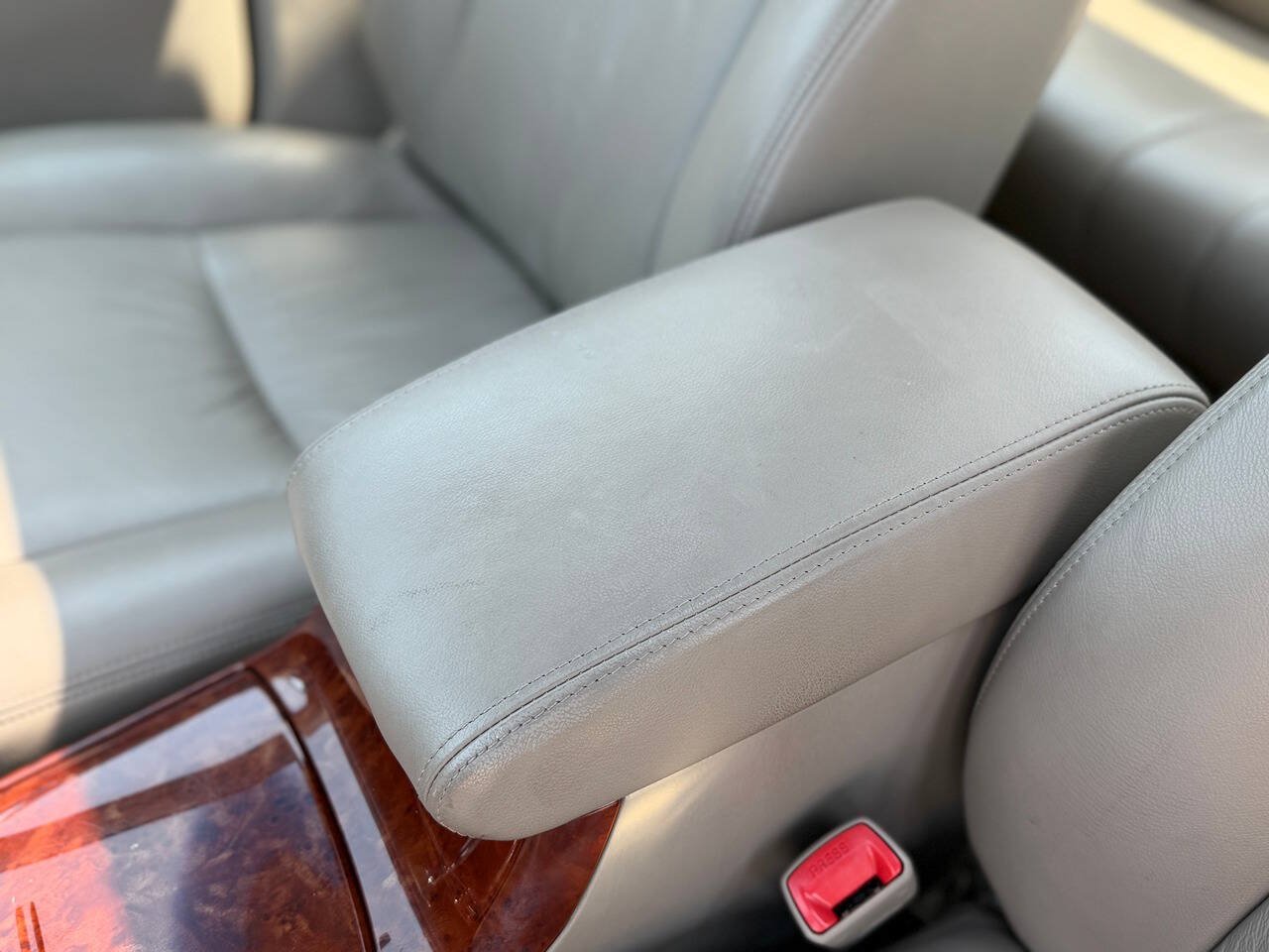 Used 2006 Toyota Camry XLE w/ VSC & Side Airbag Pkg FWD image 36