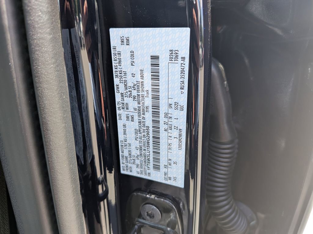 New 2025 Ford F150 Lightning Flash AWD/4WD image 32