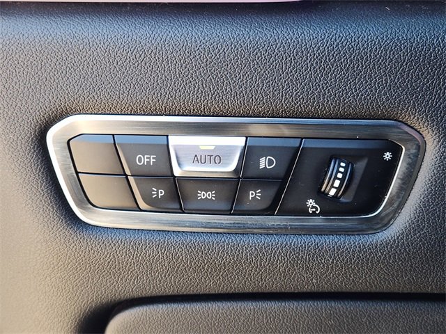 Used 2023 BMW X5 sDrive40i w/ Premium Package image 23