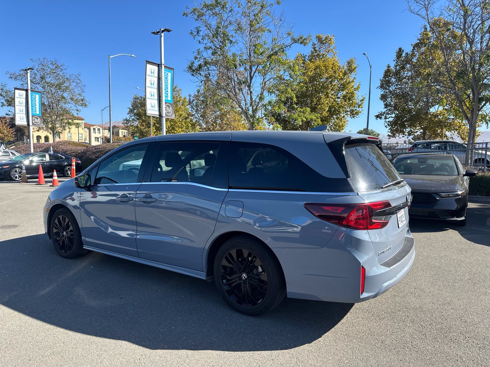 Used 2025 Honda Odyssey Sport-L image 4