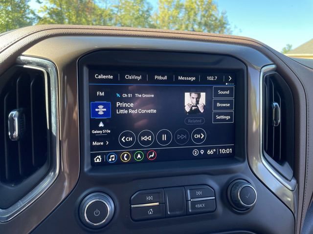 Used 2022 Chevrolet Silverado 2500 High Country w/ Technology Package image 16