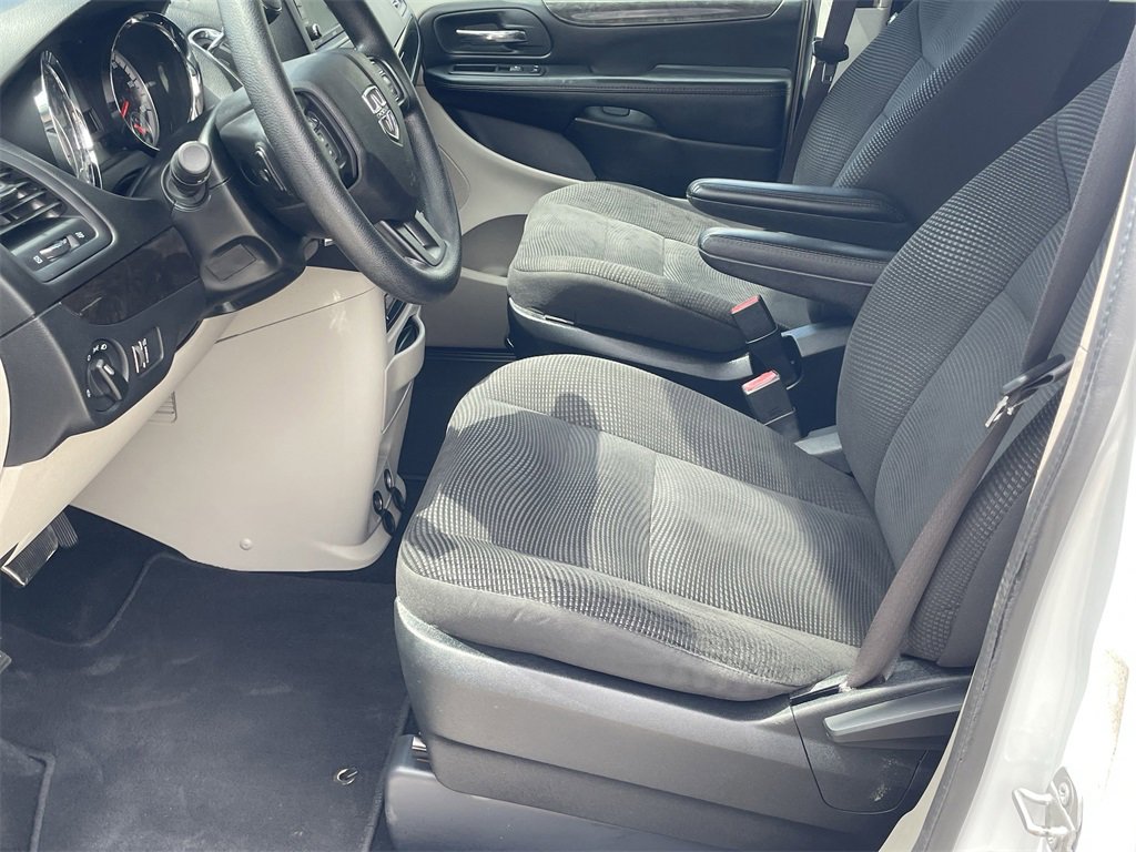 Certified 2020 Dodge Grand Caravan SE w/ UConnect Hands-Free Group image 11