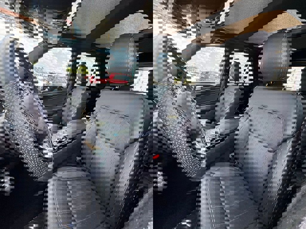 Used 2019 Mercedes-Benz GLE 400 4MATIC image 16