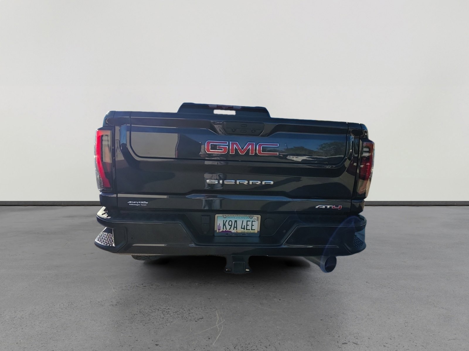 Used 2024 GMC Sierra 2500 AT4 w/ AT4 Premium Plus Package image 4