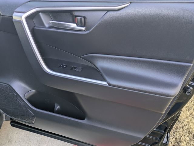 Used 2024 Toyota RAV4 XLE w/ Convenience Package image 34