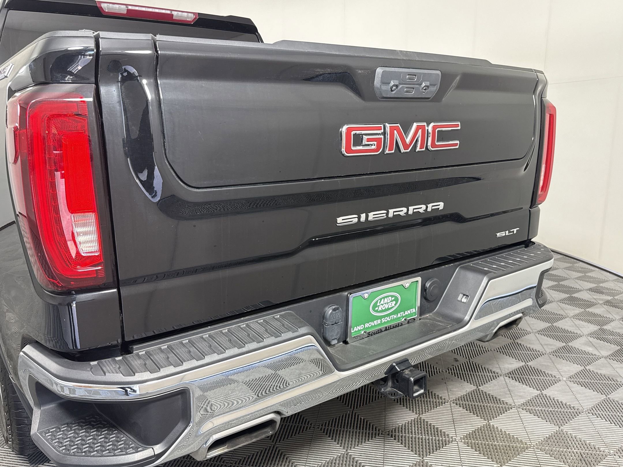 Used 2023 GMC Sierra 1500 SLT w/ SLT Premium Package image 11
