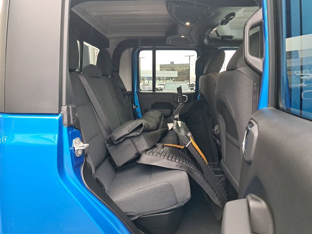 New 2026 Jeep Gladiator Sport AWD/4WD image 15