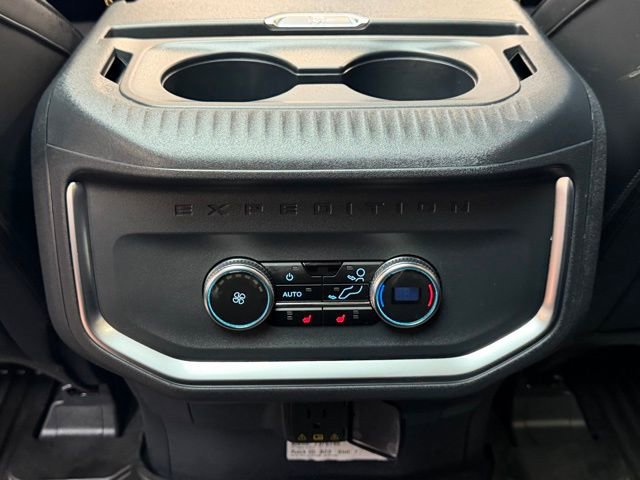 Used 2025 Ford Expedition Tremor image 21