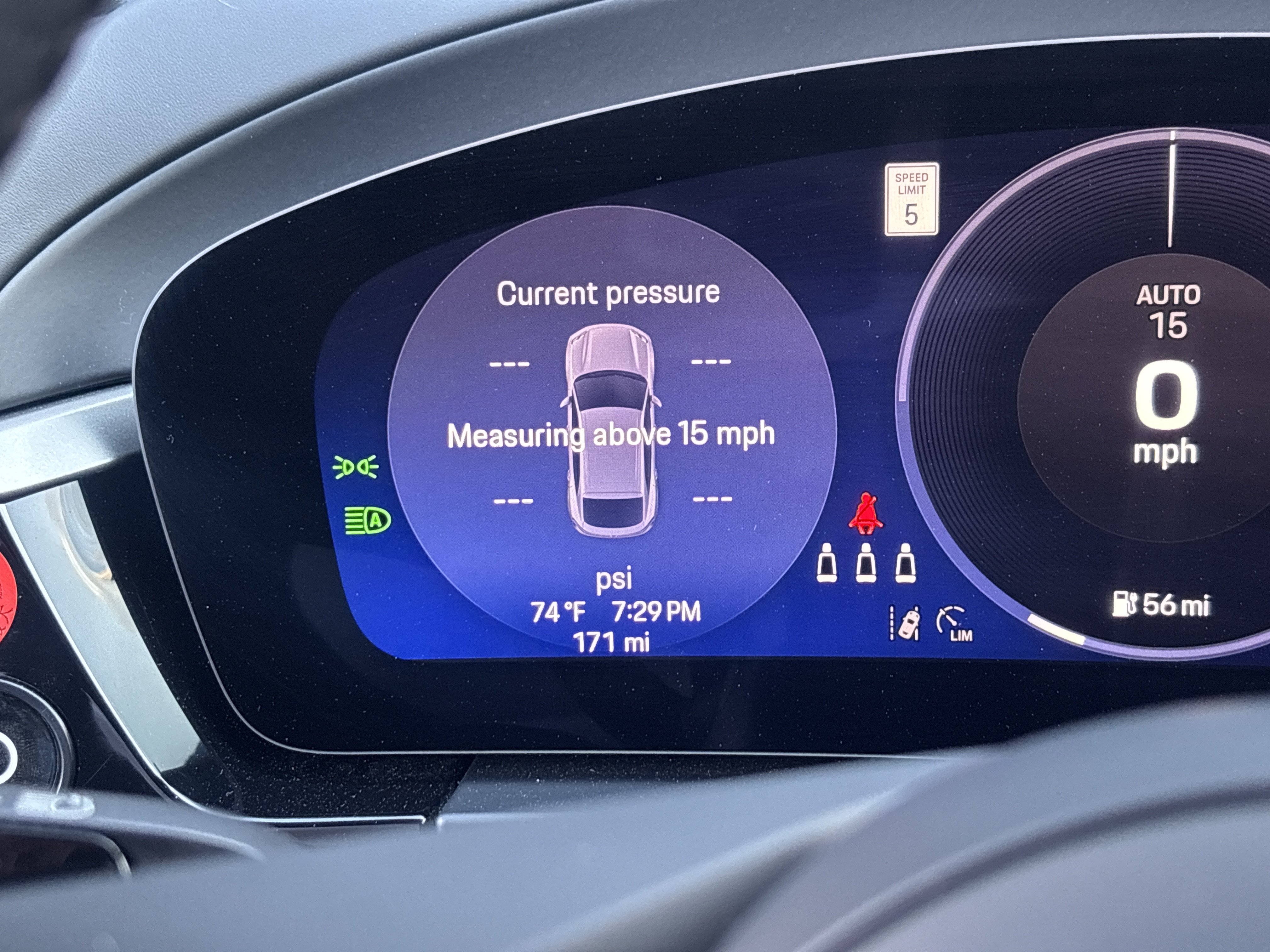 New 2025 Porsche Macan 4S Electric AWD/4WD image 15